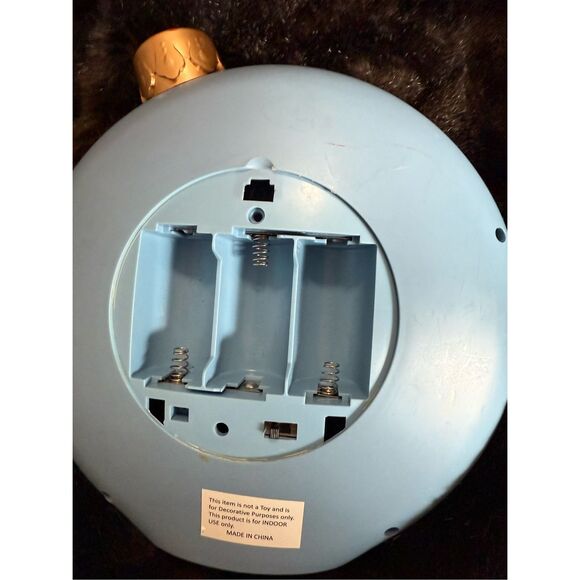 Valerie Parr Hill Santa On Beach Light Up 8 inch Swirling Snow Globe Christmas - Picture 6 of 7